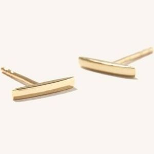 Mejuri Bar Studs - Gold